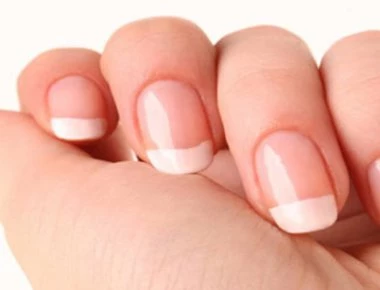 Αν δείτε αυτό το σημάδι στο νύχι σας, επισκεφθείτε άμεσα γιατρό (βίντεο, φωτό)